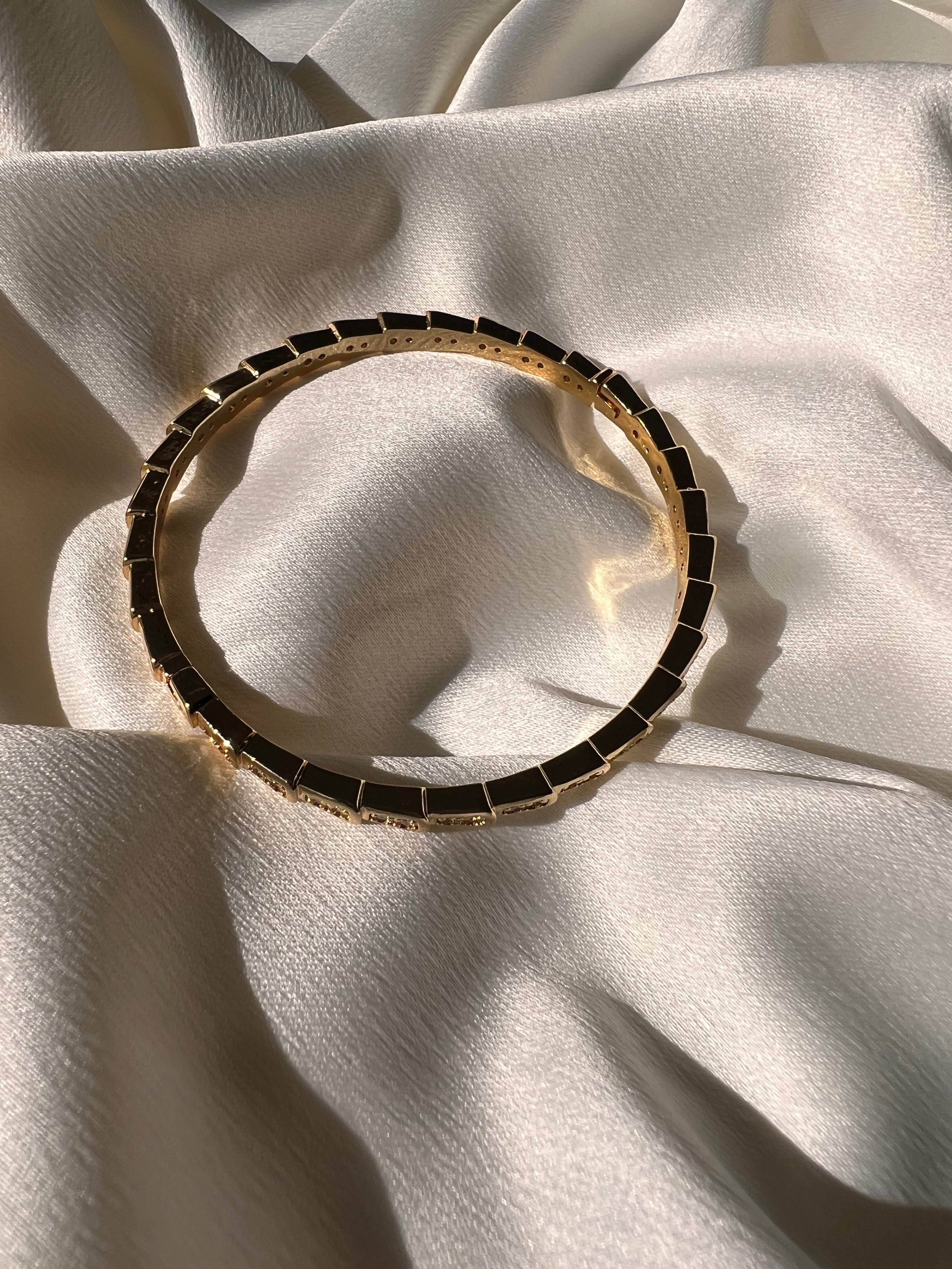 Bracelete Fio Cravejado Zircônia Dourado