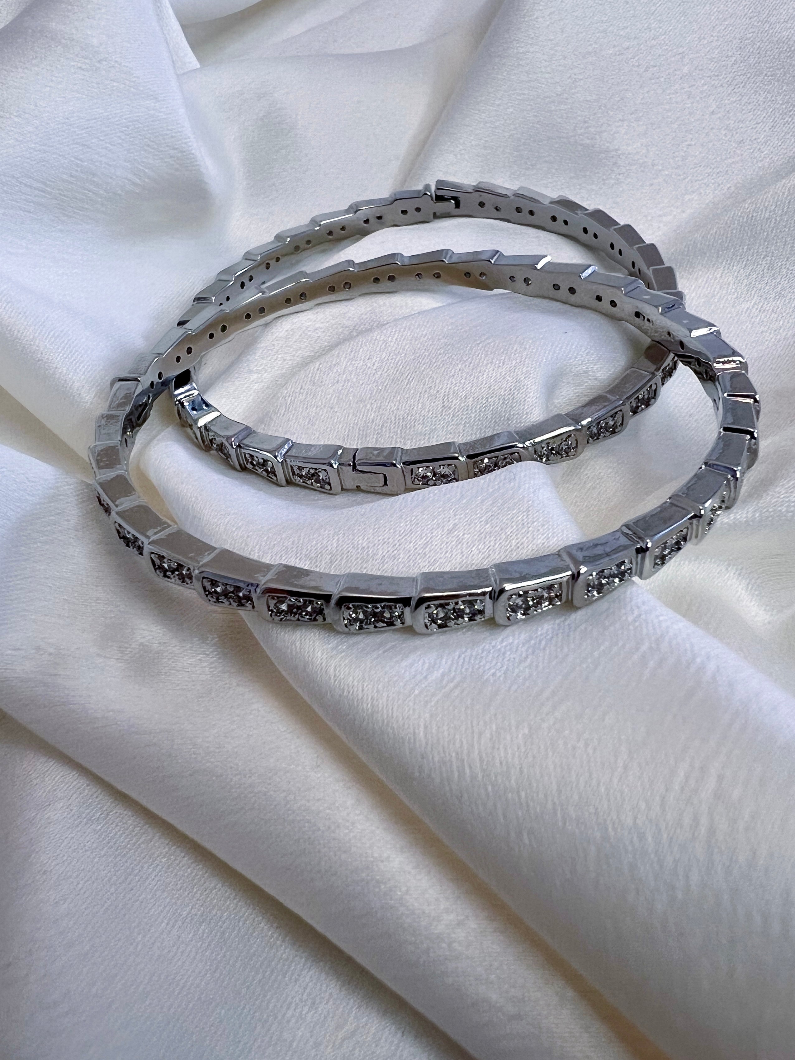 Bracelete Fio Cravejado Zircônia Prata