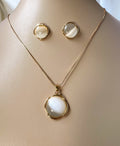 Conjunto Colar + Brinco Madrepérola