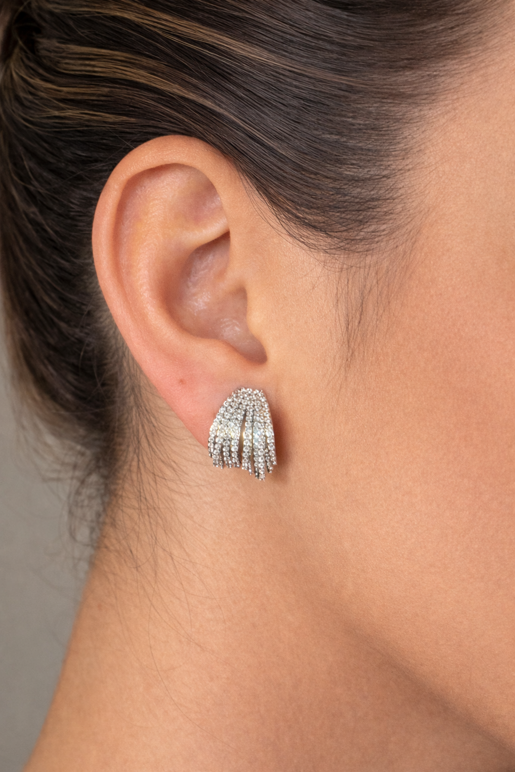 Brinco Ear Cuff Prata Cravejado com Zircônias